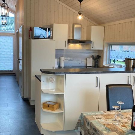 Ferienhaus Meerzeit Schweiburg Esterno foto